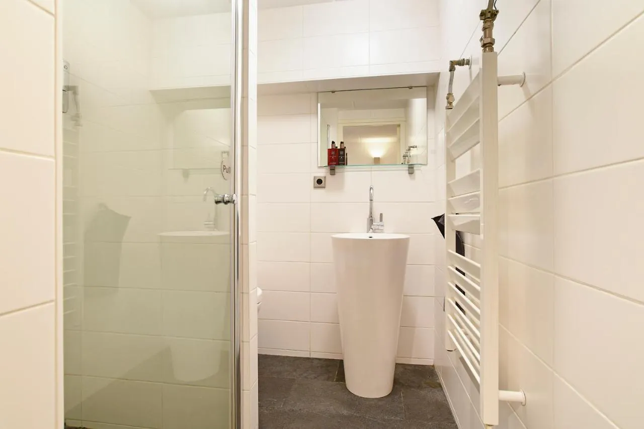Bed and Breakfast Leidseplein-Amsterdam Centre 3*, Amsterdam